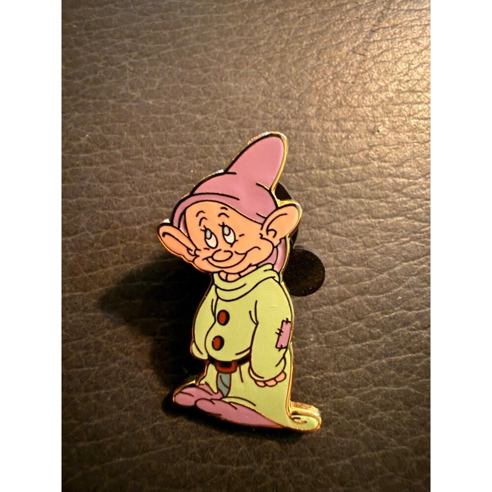 Disney Parks Open Edition trading pin featuring Dopey